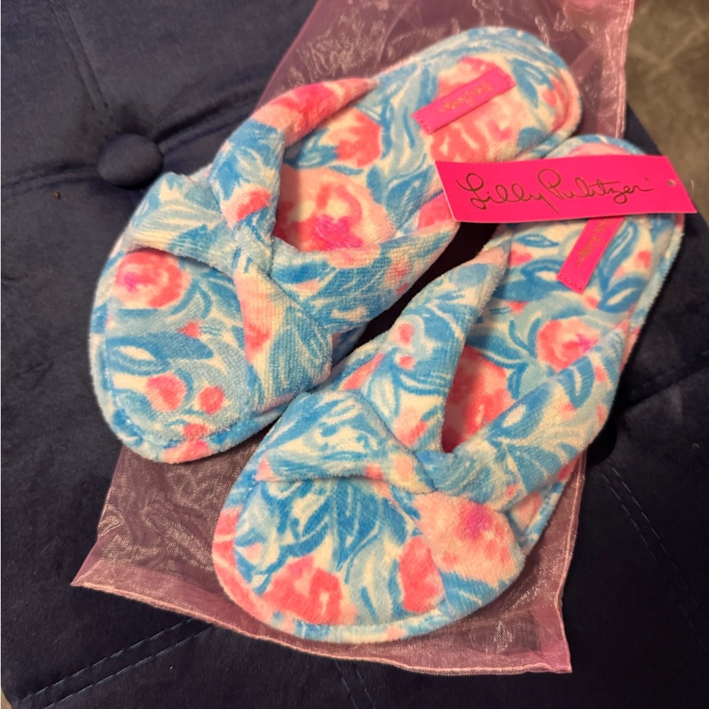 Lilly Pulitzer Slippers in Bondi Nlie My Little Peonu